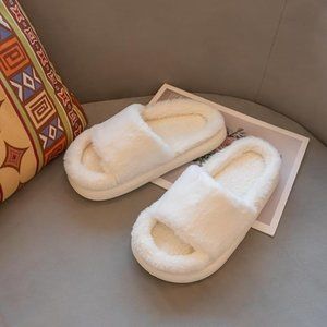 Women's soft house shoes